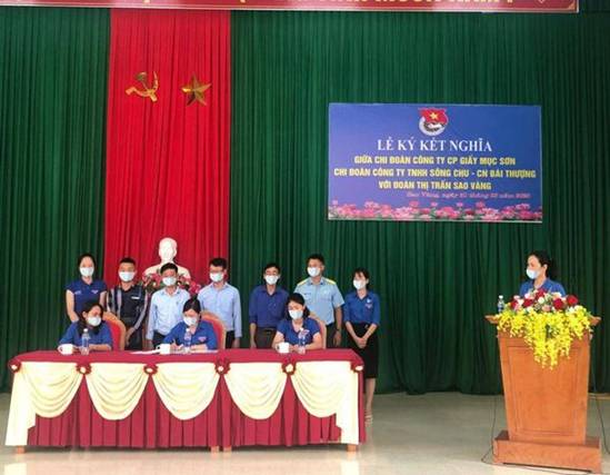 https://scontent.fhan3-1.fna.fbcdn.net/v/t1.0-0/s600x600/118409565_1084412981997018_9018321366321306442_o.jpg?_nc_cat=102&_nc_sid=8bfeb9&_nc_ohc=oTtlJHehuREAX8taia3&_nc_ht=scontent.fhan3-1.fna&tp=7&oh=a1d18aff78b27270089ba677e0e19423&oe=5F776DDF