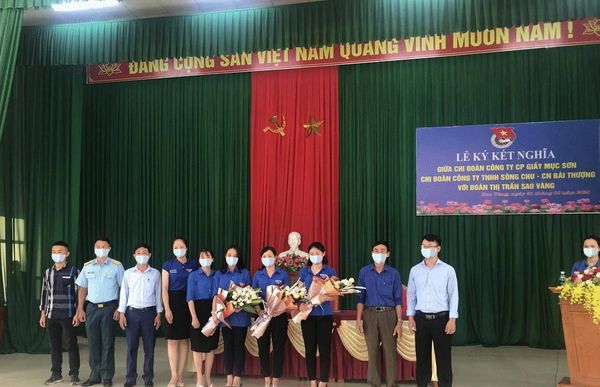 https://scontent.fhan3-1.fna.fbcdn.net/v/t1.0-0/s600x600/118616403_1084412975330352_5000743812773532171_o.jpg?_nc_cat=109&_nc_sid=8bfeb9&_nc_ohc=TD0u-UsZeicAX9211cF&_nc_ht=scontent.fhan3-1.fna&tp=7&oh=803be6f26e00ce1abb95d091aac6ca81&oe=5F757CF7