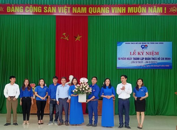 https://scontent.fhan3-1.fna.fbcdn.net/v/t1.0-0/s600x600/163478258_1228667767571538_8852737152841408421_n.jpg?_nc_cat=104&ccb=1-3&_nc_sid=8bfeb9&_nc_ohc=ycBRBpdvMZoAX-NSCqk&_nc_ht=scontent.fhan3-1.fna&tp=7&oh=dd0ab9ce2e5a87145d9ee2d71d57d571&oe=60886C40