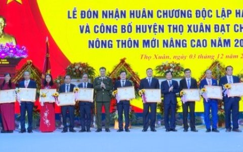 Lễ đón nhận Huân chương Độc lập Hạng Nhì và công bố huyện Thọ Xuân đạt chuẩn NTM nâng cao năm 2023.