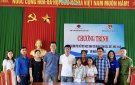 Đoàn thanh niên TT Sao Vàng phối hợp với công ty Victory tổ chức chương trình trao kinh phí cho học sinh có hoàn cảnh khoá khăn mô hình "Em nuôi của Đoàn"